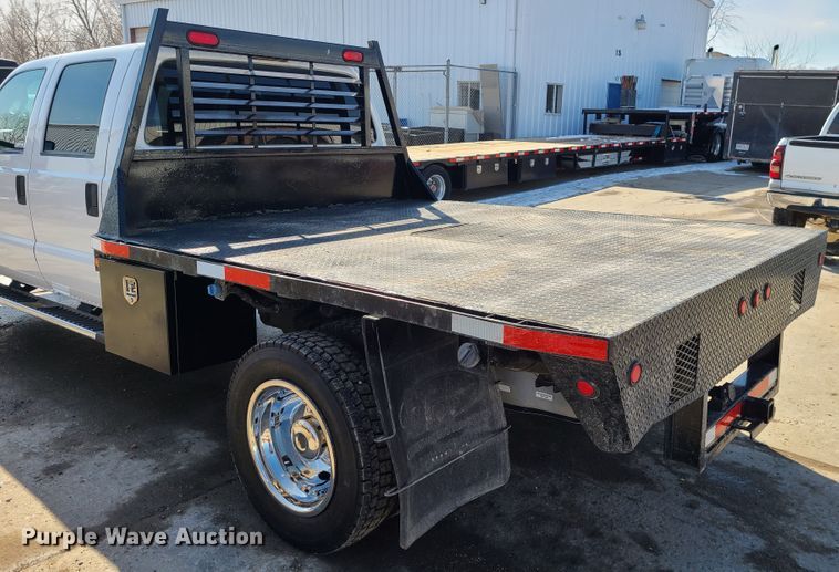 image for item KG9675 2012 Ford F550 Super Duty XL  Crew Cab flatbed truck