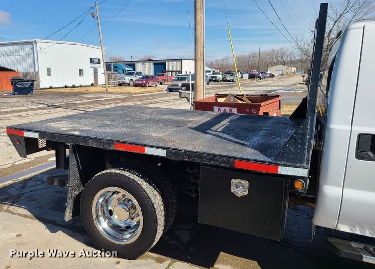 image for item KG9675 2012 Ford F550 Super Duty XL  Crew Cab flatbed truck