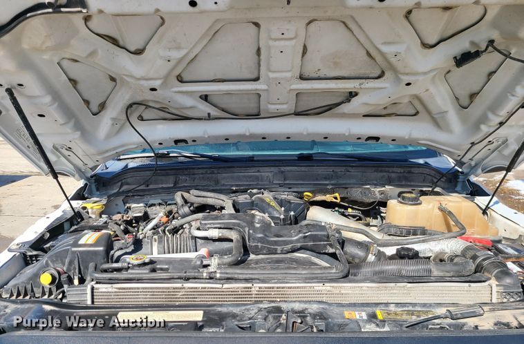 image for item KG9675 2012 Ford F550 Super Duty XL  Crew Cab flatbed truck