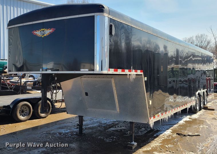 image for item KG9678 2015 H&H GC403  enclosed cargo trailer