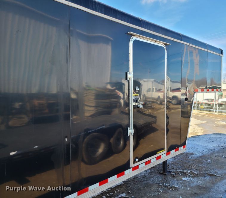 image for item KG9678 2015 H&H GC403  enclosed cargo trailer
