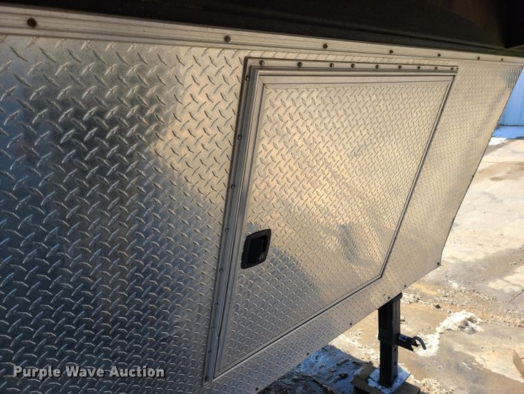 image for item KG9678 2015 H&H GC403  enclosed cargo trailer