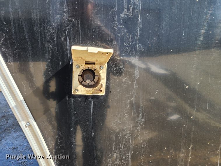 image for item KG9678 2015 H&H GC403  enclosed cargo trailer