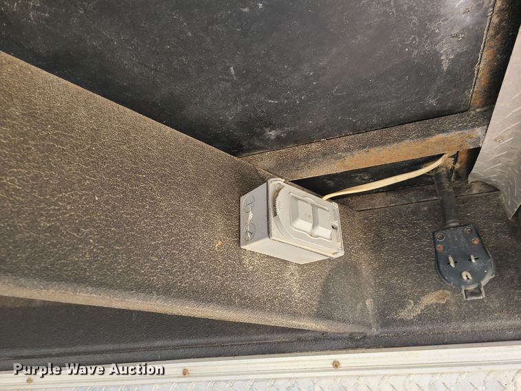 image for item KG9678 2015 H&H GC403  enclosed cargo trailer