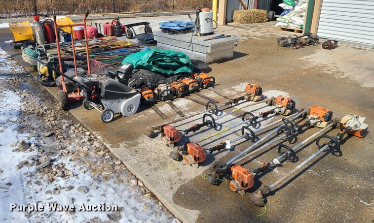 image for item KG9683 Lawn and garden equipment