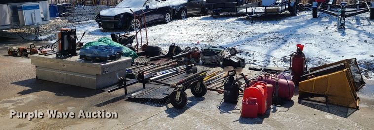 image for item KG9683 Lawn and garden equipment