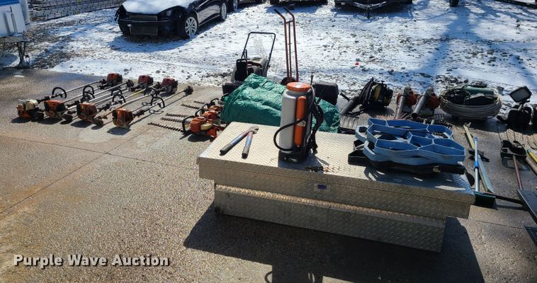 image for item KG9683 Lawn and garden equipment