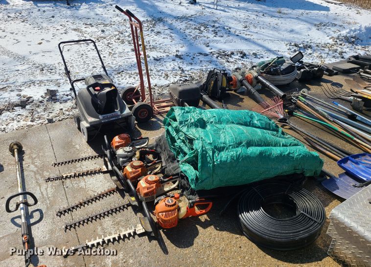 image for item KG9683 Lawn and garden equipment