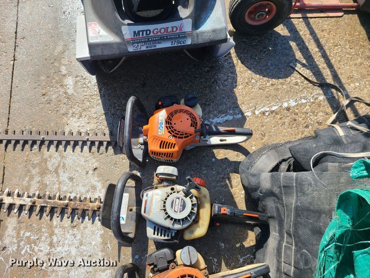 image for item KG9683 Lawn and garden equipment