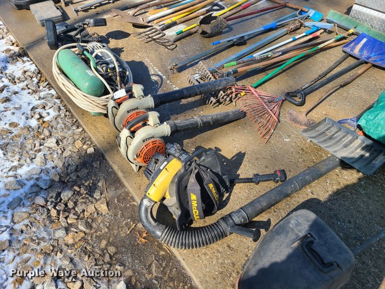 image for item KG9683 Lawn and garden equipment