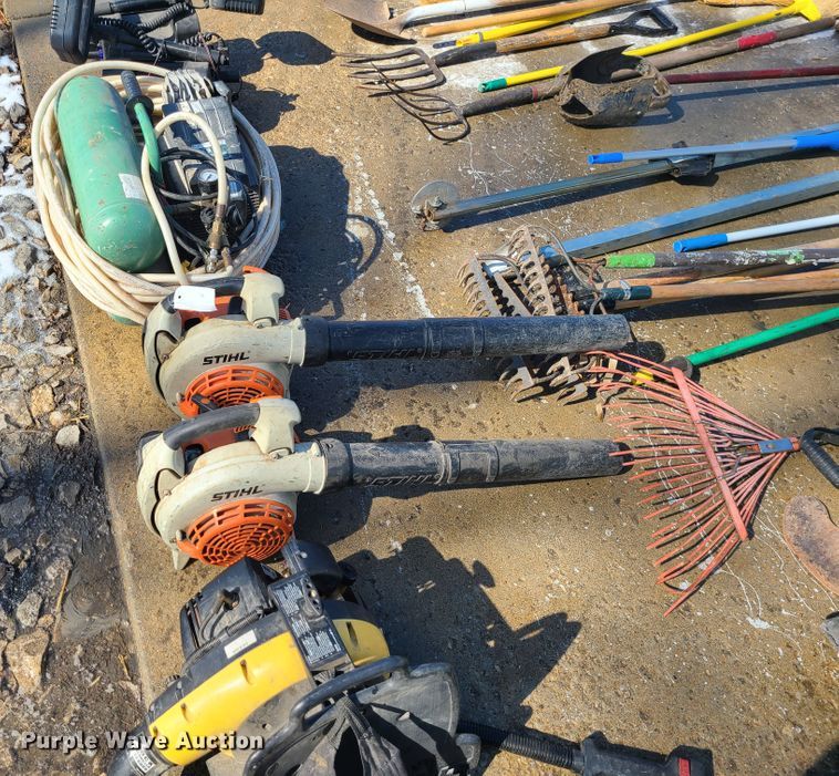 image for item KG9683 Lawn and garden equipment