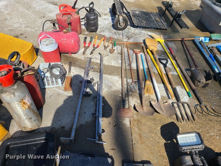 image for item KG9683 Lawn and garden equipment