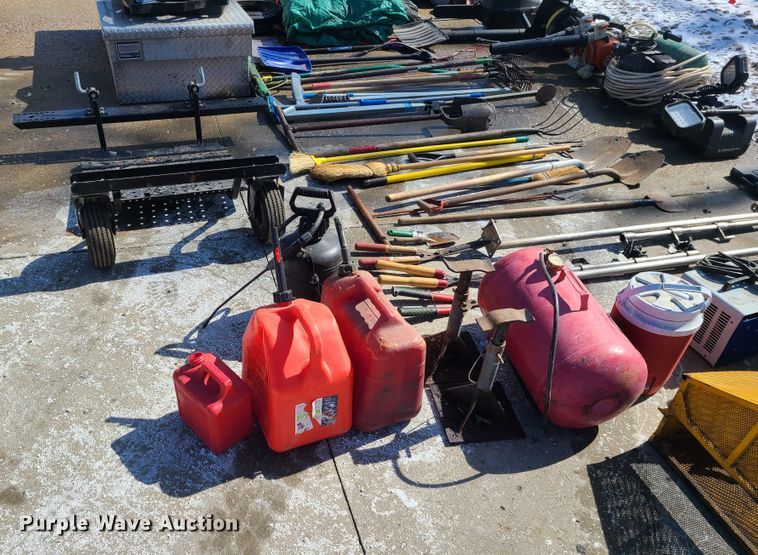 image for item KG9683 Lawn and garden equipment