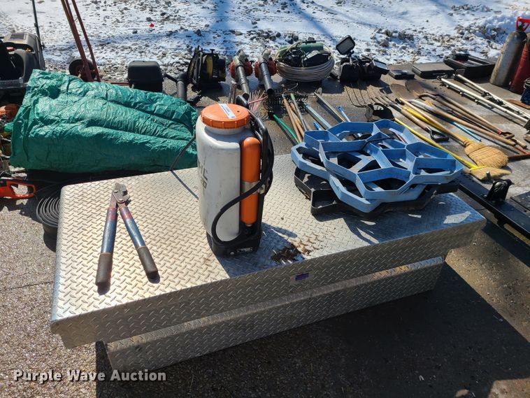 image for item KG9683 Lawn and garden equipment