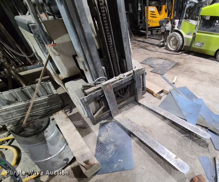 image for item KG9693 Crown 50FCTT-188  forklift