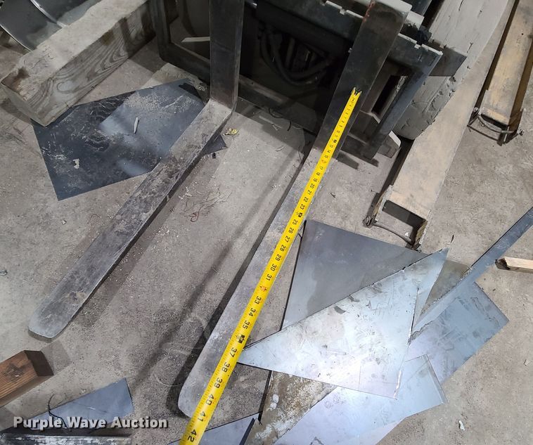 image for item KG9693 Crown 50FCTT-188  forklift