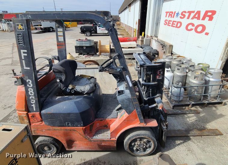 image for item KG9694 Toyota 7FGCU20  forklift
