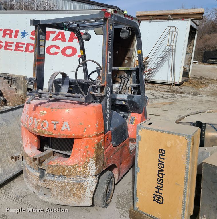 image for item KG9694 Toyota 7FGCU20  forklift