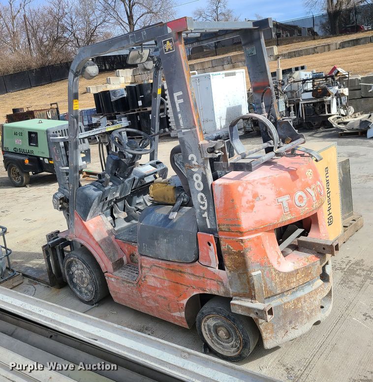 image for item KG9694 Toyota 7FGCU20  forklift