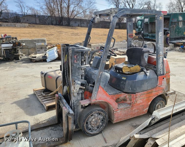 image for item KG9694 Toyota 7FGCU20  forklift