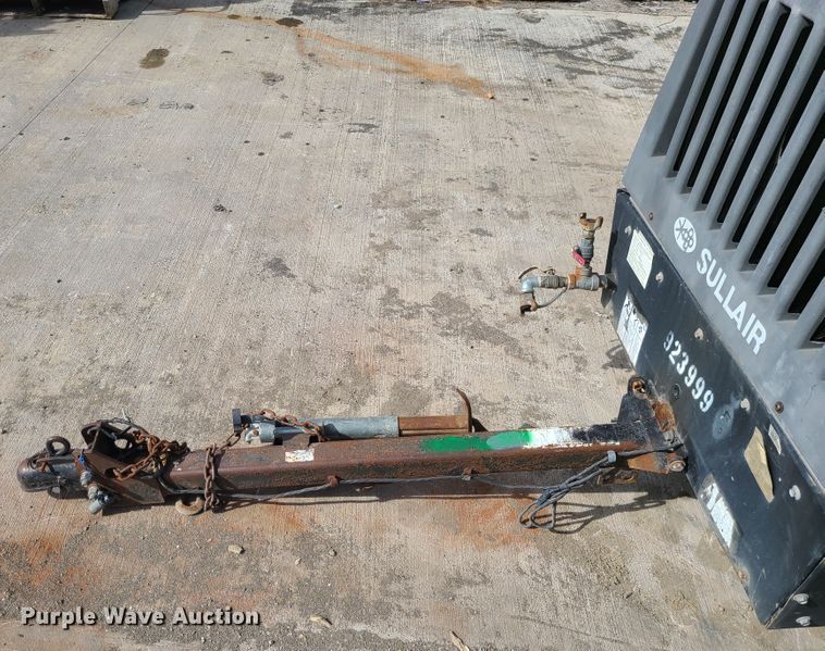 image for item KG9695 Sullair 185  air compressor