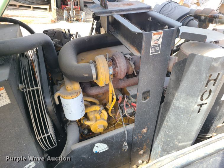 image for item KG9695 Sullair 185  air compressor