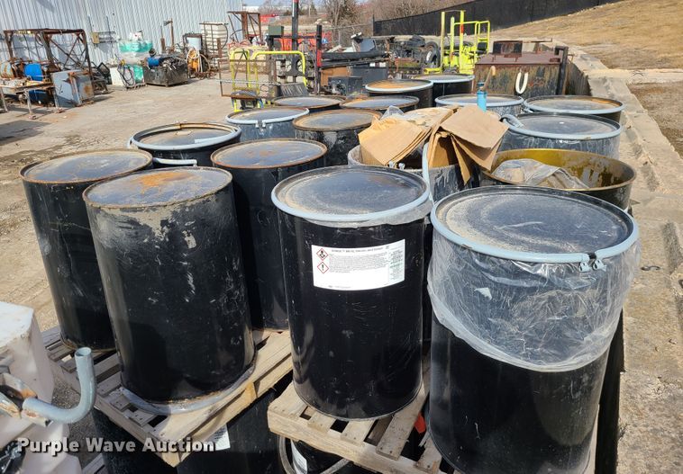 image for item KG9696 (38) 55 gallon drums