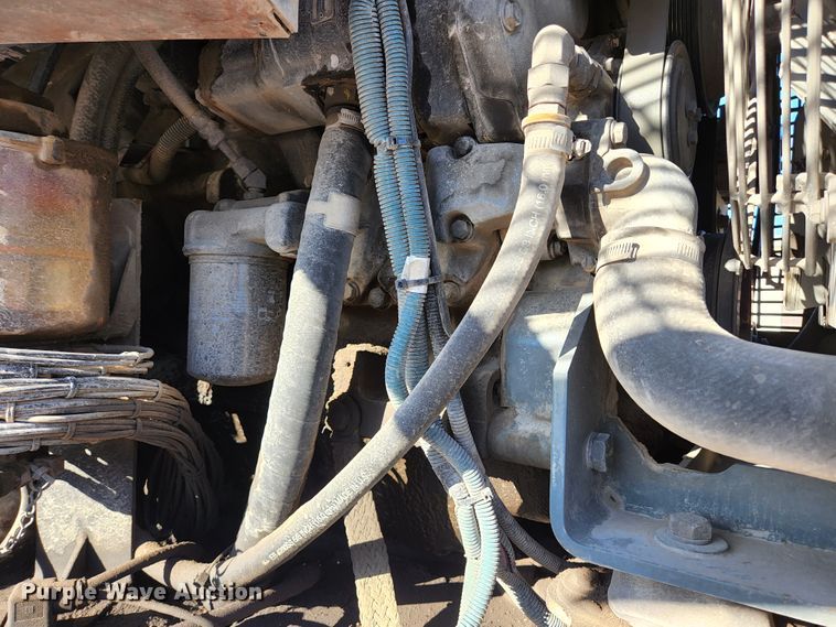 image for item KH9749 2004 Elgin Pelican Series P  street sweeper truck