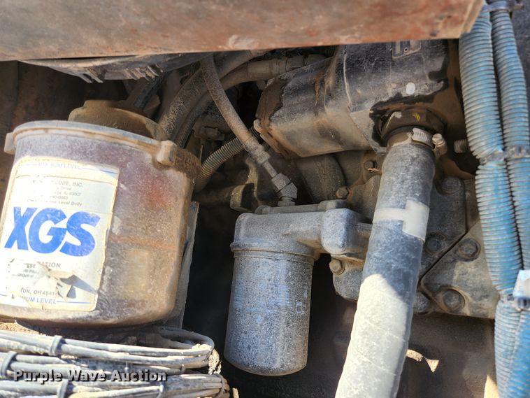 image for item KH9749 2004 Elgin Pelican Series P  street sweeper truck