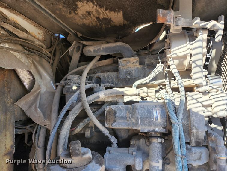 image for item KH9749 2004 Elgin Pelican Series P  street sweeper truck