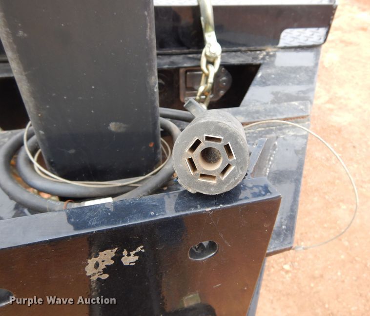 image for item KS9279 2020 Diamond C  tilt deck equipment trailer