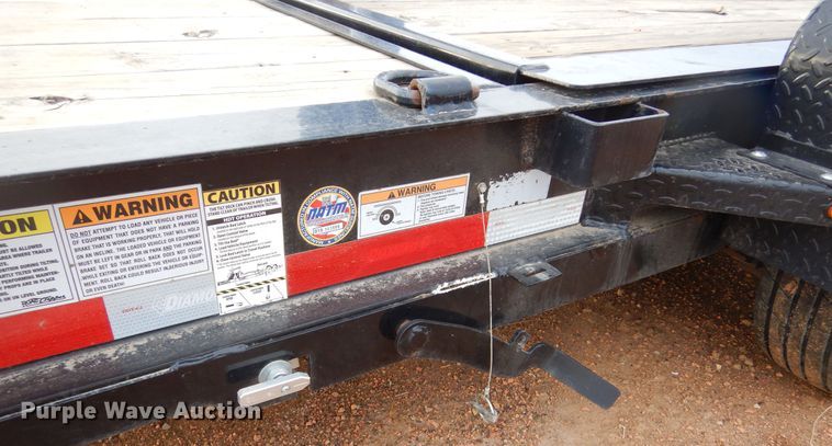 image for item KS9279 2020 Diamond C  tilt deck equipment trailer