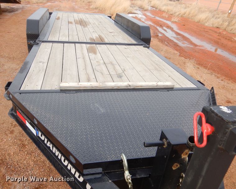image for item KS9279 2020 Diamond C  tilt deck equipment trailer