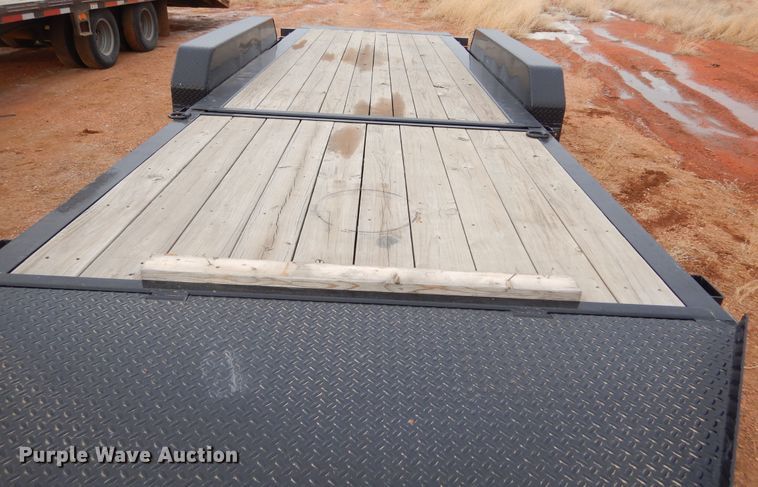 image for item KS9279 2020 Diamond C  tilt deck equipment trailer