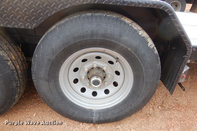 image for item KS9279 2020 Diamond C  tilt deck equipment trailer