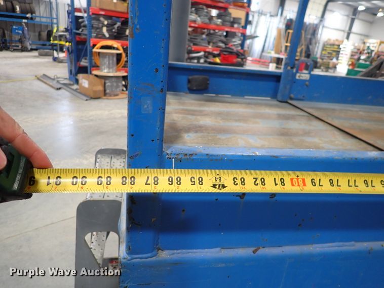 image for item DC4068 2003 Genie GS2646  scissor lift