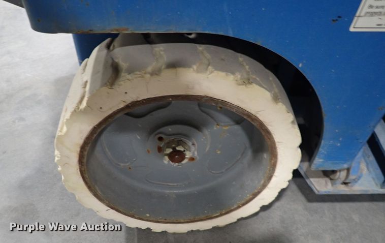 image for item DC4068 2003 Genie GS2646  scissor lift