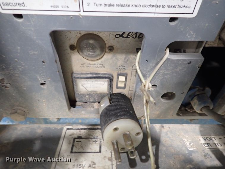 image for item DC4068 2003 Genie GS2646  scissor lift