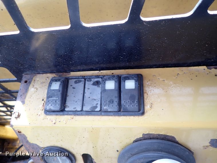 image for item DC4083 2000 ASV 4810  tracked skid steer loader