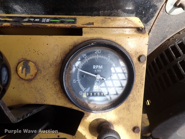 image for item DC4083 2000 ASV 4810  tracked skid steer loader