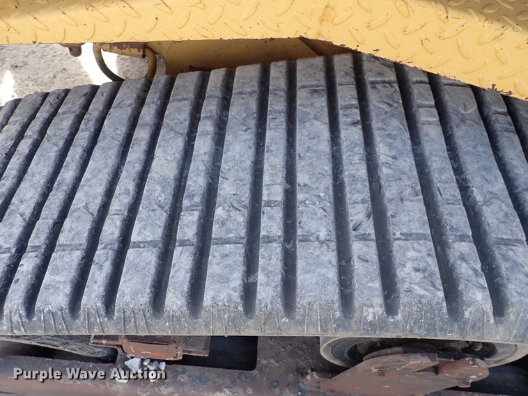 image for item DC4083 2000 ASV 4810  tracked skid steer loader