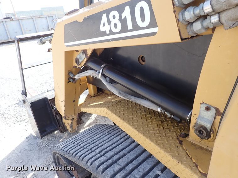 image for item DC4083 2000 ASV 4810  tracked skid steer loader