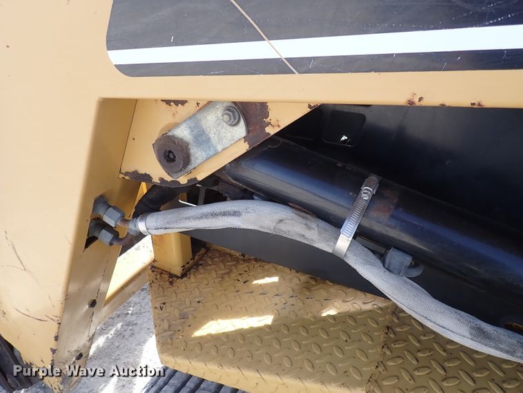 image for item DC4083 2000 ASV 4810  tracked skid steer loader