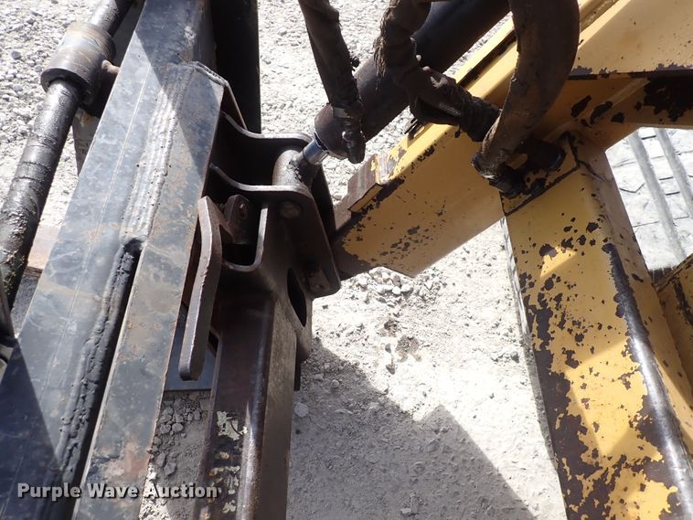 image for item DC4083 2000 ASV 4810  tracked skid steer loader