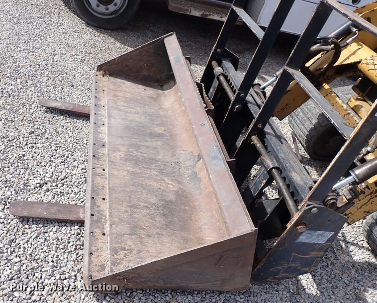 image for item DC4083 2000 ASV 4810  tracked skid steer loader