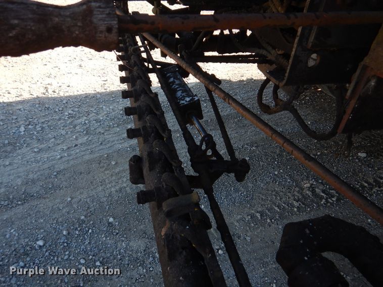 image for item DE7519 1985 Ford F800  oil distributor truck