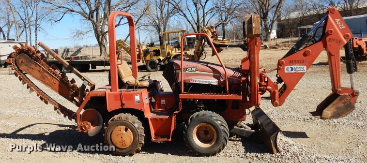 image for item DF0071 2010 Ditch Witch RT45  trencher