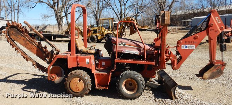image for item DF0071 2010 Ditch Witch RT45  trencher