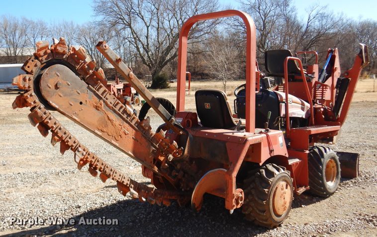 image for item DF0071 2010 Ditch Witch RT45  trencher