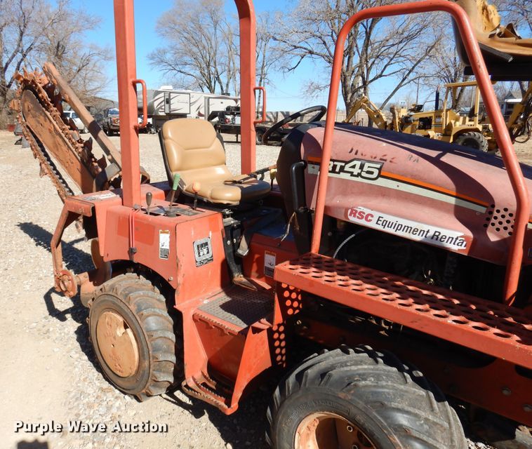 image for item DF0071 2010 Ditch Witch RT45  trencher